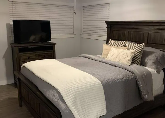 Pet Friendly 4br With Pool Table Near Expo Square And Route 66