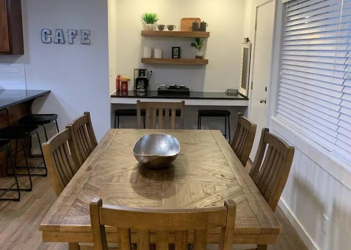 Holiday home Pet Friendly 4br With Pool Table Near Expo Square And Route 66